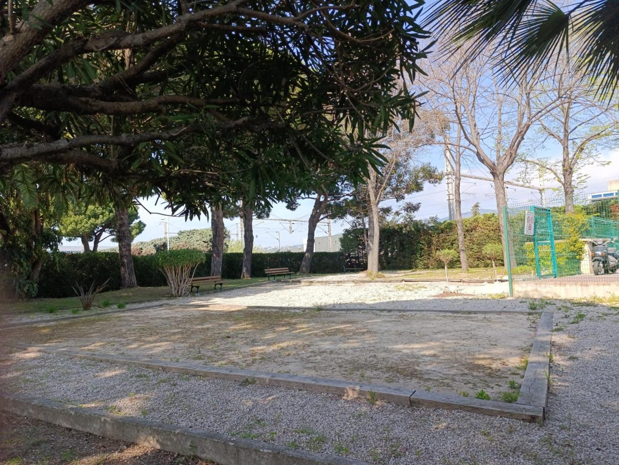 Apartment New! Sea View - Beachfront Living In Cannes, Boulevard Du Midi - Nouveau! Vue Mer, Face A La Plage, Les Pieds Dans L'eau Cannes